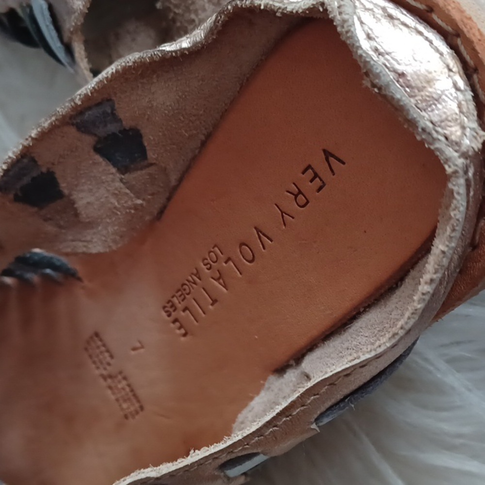 Very Volatile Leather Sandals View 4